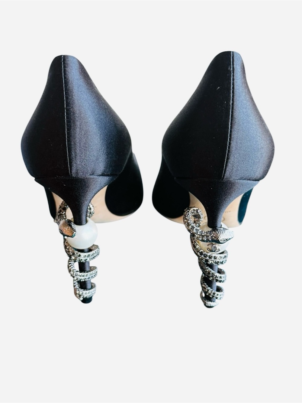Chanel Black Satin Serpent Pumps 2016 Pre-Fall Paris-Rome Collection Size 36.5 - Picture 6 of 10